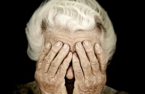 Η κατάθλιψη είναι πιο σοβαρή στους ηλικιωμένους από ό,τι στους νέους