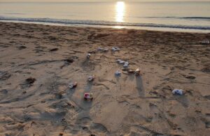 Πλαστικά το 80% των αποβλήτων στις κυπριακές παραλίες