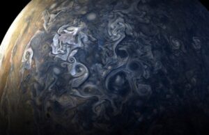 Η ΝASA δημοσίευσε νέες φωτογραφέις από τον Δια – Εκπληκτικές φωτογραφίες από ένα ανεξερεύνητο πλανήτη