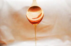 Νέα μελέτη: Το μέλι είναι καλύτερο φάρμακο για το βήχα και το κρυολόγημα παρά τα αντιβιοτικά