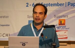 Δρ. Ζαφείρης: Πρωτοπόρος του Ίντερνετ – Προσήλωση στην καινοτομία