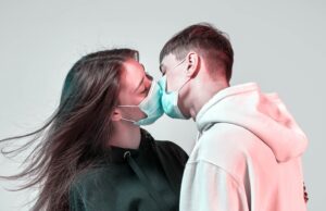 Κοροναϊός: Μεταδίδεται ο ιός και μέσω του σπέρματος; -Τι δείχνει μελέτη