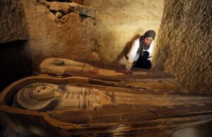 Εντυπωσιακή νεκρόπολη 4.500 ετών ήλθε στο φως στη Γκίζα