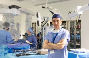 Ο διεθνούς φήμης Δρ. Αθανάσιος Πέτρου, ομιλητής στην 1η Ημερίδα Ρομποτικής Χειρουργικής