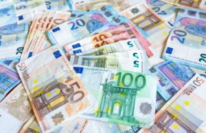 COVID-19: Πιο εύκολα μολύνουν τα χαρτονομίσματα παρά τα νομίσματα