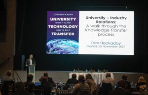 Ενισχύεται η μεταφορά γνώσης μεταξύ ακαδημαϊκού χώρου και επιχειρήσεων