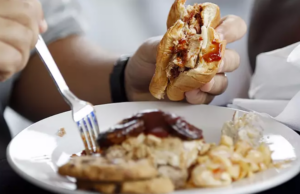 Ανακαλύφθηκε πληθυσμός νευρώνων στον εγκέφαλο που ενεργοποιείται στη θέα φαγητού