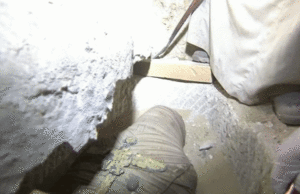 Η συγκλονιστική στιγμή της αποκάλυψης σαρκοφάγου στην Αίγυπτο (vid)