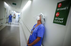 Βραζιλία: Τουλάχιστον 4.500 εργαζόμενοι στις υπηρεσίες υγείας πέθαναν στη μάχη κατά του κοροναϊού