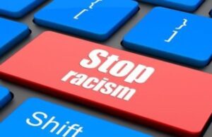 Θα κλείνουν ιστοσελίδες με ρατσιστικό υλικό