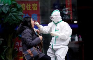 ΗΠΑ: Προβλέπουν πάνω από 1 εκατ. νεκρούς λόγω Covid-19 το 2023 στην Κίνα