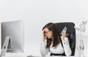 Οι τηλεδιασκέψεις «σκοτώνουν» τη δημιουργικότητα των στελεχών