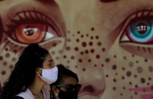 Ο κορωνοϊός μολύνει και μάτια, δημιουργεί θολούρα στον εγκέφαλο, λένε επιστήμονες