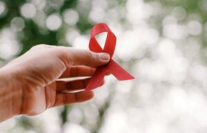 Ασθενής με AIDS θεραπεύτηκε εντελώς με μεταμόσχευση βλαστοκυττάρων