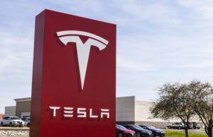 Η Tesla αναπτύσσει σύστημα αναγνώρισης παιδιών που ξέχασαν οι γονείς τους μέσα στο αυτοκίνητο