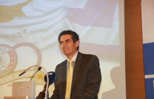 AHEPA: Βραβείο Προσφοράς στον Άνθρωπο και την Ιατρική στον Καθ. Φίλιππο Πατσαλή