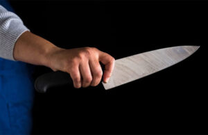 Ξύλινο μαχαίρι τρεις φορές πιο κοφτερό από τα μεταλλικά ανέπτυξαν επιστήμονες