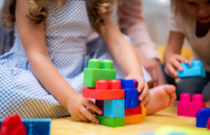 Ελλάδα: Υποχρεωτικά τα εμβόλια για τους μαθητές νηπιαγωγείων – Διαγραφή αν δεν εμβολιαστούν