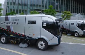 Το νέο όπλο της Κίνας κατά της Covid19 – Οδοκαθαριστές χωρίς οδηγούς (Βίντεο)