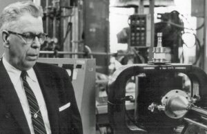 Σαν σήμερα (1894): Percy Lebaron Spencer ο εφευρέτης του φούρνου μικροκυμάτων