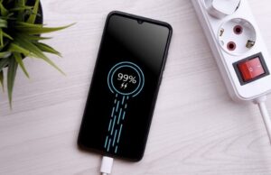 Τι πρέπει να κάνετε αν σας εγκατέλειψε η μπαταρία του κινητού