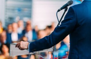 Έρευνα αποκαλύπτει: Οι πολιτικοί ζουν περισσότερο από τους απλούς πολίτες – Ποιοι οι λόγοι