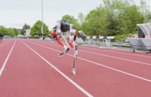 Εσπασε τα κοντέρ ο Γιουσέιν Μπόλτ των ρομπότ (βίντεο)