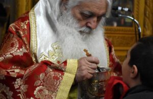 Επιστολές να γράφετε. Αλλά την Επιστήμη αφήστε την απ’ έξω. Της Μυρτάνης Πιερή