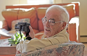 Σαν σήμερα το 1924 γεννιέται ο εφευρέτης του «ψηφιακού φιλμ» Willard Boyle