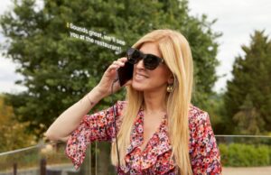 Απίστευτα, νέα γυαλιά επιτρέπουν στους κωφούς να διαβάζουν συνομιλίες σε πραγματικό χρόνο με υπότιτλους