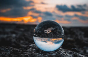 Tο λίθιο, το κοβάλτιο, το νικέλιο και μια… όχι και τόσο… «πράσινη επανάσταση»