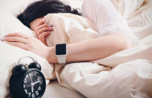 Τεράστια έρευνα δείχνει πως οι περισσότεροι δεν κοιμούνται όσες ώρες πρέπει