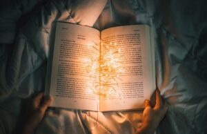 Ερευνα: Γιατί πρέπει οι εγκυμονούσες να χαμηλώνουν τα φώτα πριν τον ύπνο