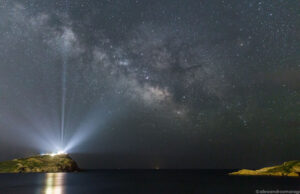 Η εκπληκτική φωτογραφία της NASA που ο ναός του Σουνίου «φωτίζει» όλο τον Γαλαξία