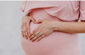 Επιστημονικό επίτευγμα: Γεννήθηκαν τα πρώτα μωρά που συνελήφθησαν με ρομποτική μικρογονιμοποίηση