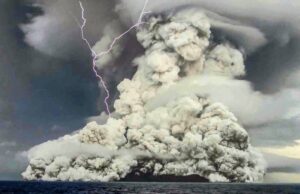 Η τερατώδης έκρηξη της Τόνγκα επηρέασε ακόμα και δορυφόρους