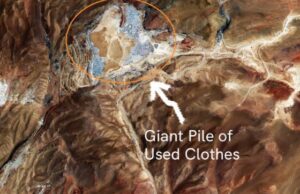 Βουνό από πεταμένα ρούχα στη Χιλή είναι ορατό από το διάστημα