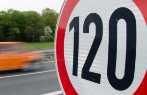 Ιταλία: Οι δήμοι θα μπορούν να μειώνουν τα όρια ταχύτητας για περιορισμό της ρύπανσης