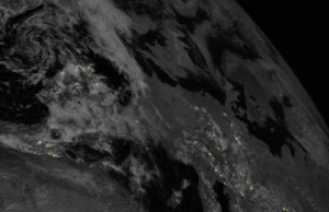 Βίντεο από δορυφόρο καταγράφουν το υπερθέαμα ηλεκτρικών καταιγίδων