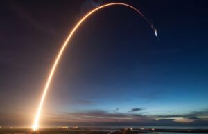 SpaceX: Οι δορυφόροι του Starlink κινδυνεύουν από συγκρούσεις χιλιάδες φορές το μήνα