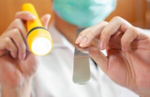 Άνδρας ανέπτυξε πράσινη τριχωτή γλώσσα – Η πάθηση που έγινε αντικείμενο μελέτης