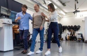 Πάρκινσον: Ασθενής περπάτησε ξανά χάρη σε ηλεκτρονικό εμφύτευμα