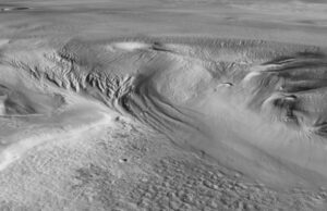 Απίστευτη ανακάλυψη – Επιστήμονες εντόπισαν τεράστια ποσότητα πάγου σε τμήμα του Άρη