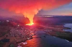 Η λάβα κατάπιε σπίτια στην Ισλανδία (Bίντεο)
