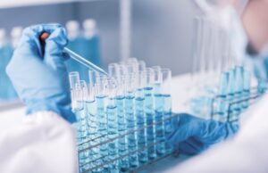 «Κινέζοι έφτιαξαν μεταλλαγμένο κορωνοϊό με 100% θνητότητα σε ποντίκια»