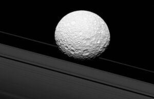 Μίμας: Νέος ωκεανός ανακαλύφθηκε στο Ηλιακό Σύστημα