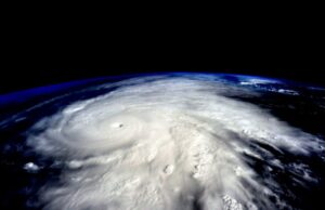 Χρειαζόμαστε μια νέα κατηγορία για τους ισχυρούς τυφώνες, υποστηρίζουν ερευνητές