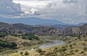 Κιργιστάν: Φόβοι για καταστροφή τύπου Τσέρνομπιλ – Φράγματα συγκρατούν πυρηνικά απόβλητα