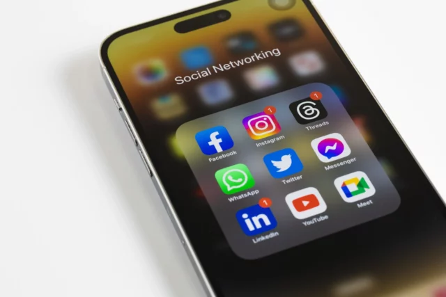 Τέλος τα Social Media για τους ανηλίκους; Προς απαγόρευσή τους οδεύει η ΕΕ