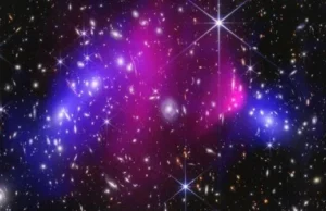 Το James Webb ρίχνει φως σε μια τιτάνια μάχη γαλαξιών αποκαλύπτοντας τη σκοτεινή ύλη